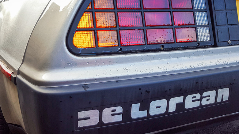 delorean car rear light