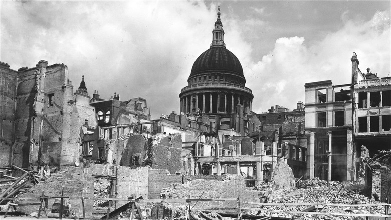 St. Paul's Cathedral surrounded by Blitz debris