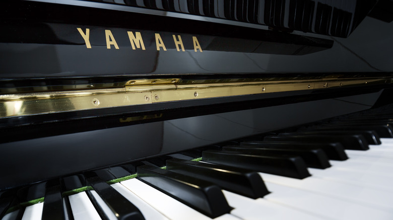 Yamaha piano logo