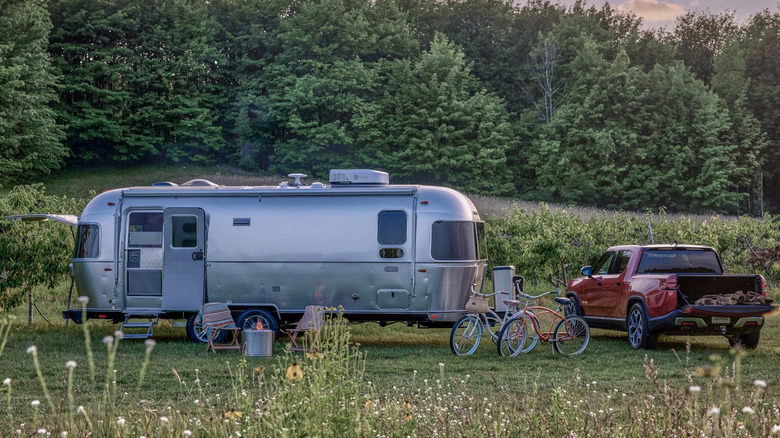 Airstream Trade Wind