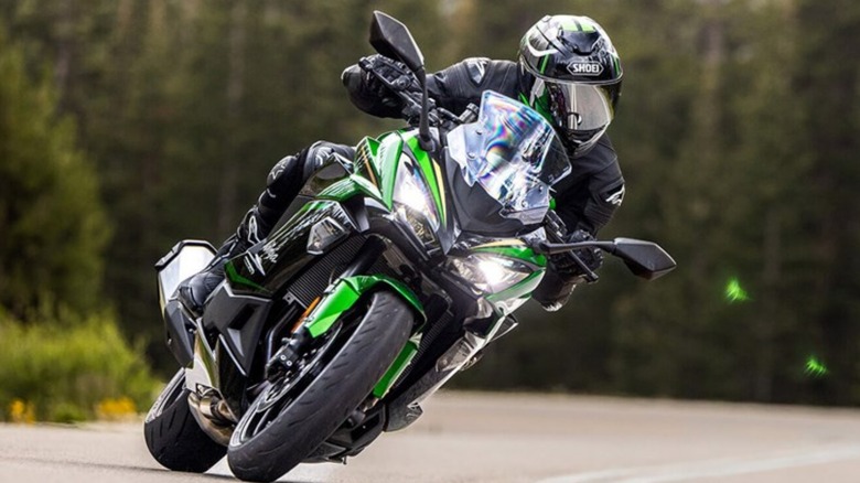 Rider turning on Kawasaki Ninja 1100sx