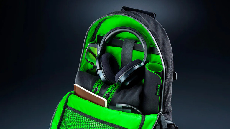 Razer Rogue V3 backpack